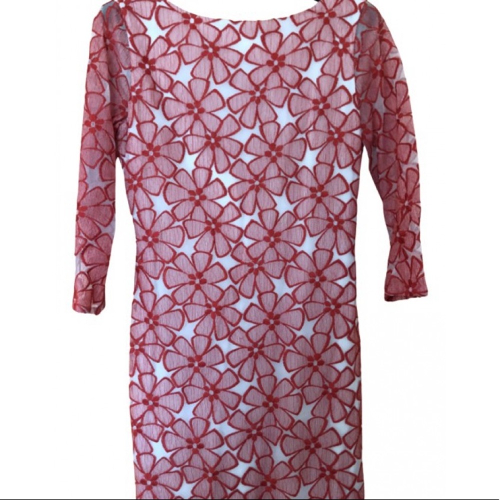 Diane Von Furstenberg lace floral mid length dress. V back.